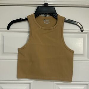 Medium stretchy crop top